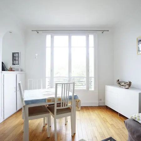 Bright Apt In Montmartre With View * パリ